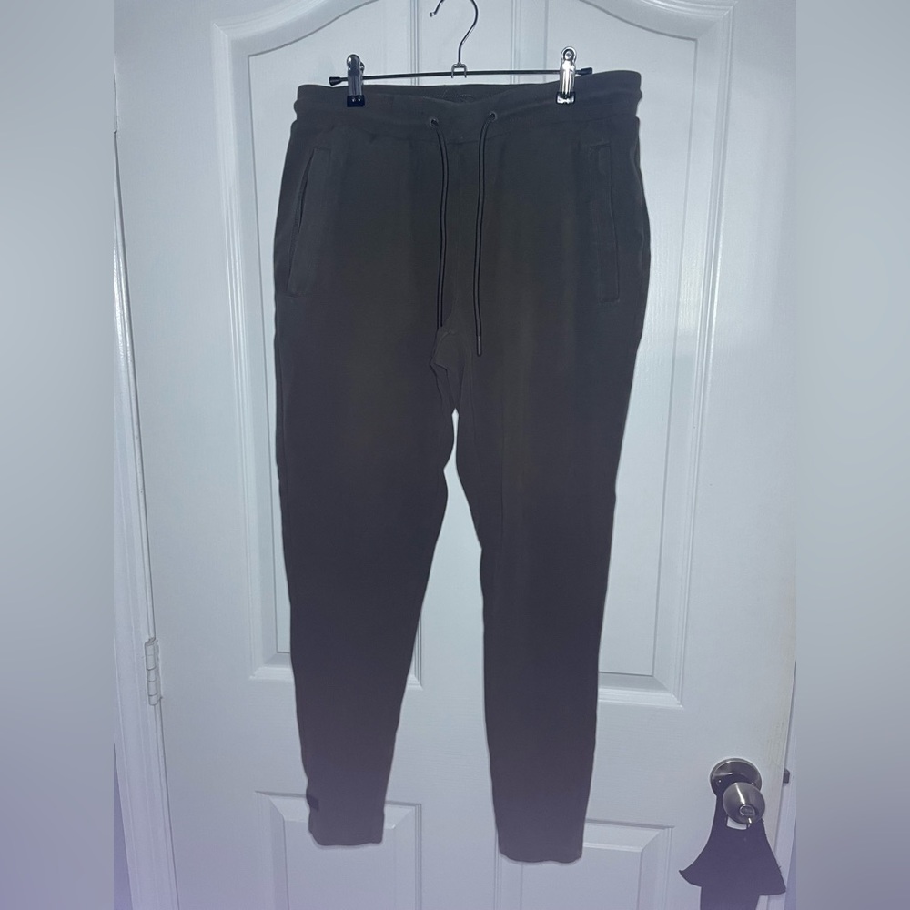 Alphalete Joggers